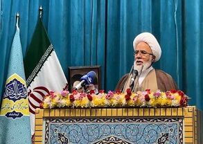 زلزله سیاسی در کرمانشاه؛ هشدار صریح امام جمعه به نمایندگانِ دخالت‌گر در عزل و نصب‌ها: تا انتخابات هر هفته افشاگری می‌کنم! / شورای نگهبان ورود کند