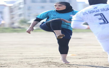 گذشته ام را نمی توانم انکار کنم ولی امروز پرسپولیسی هستم