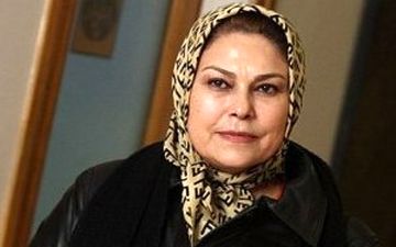 عکسی از جشن تولد خانم بازیگر | هنرمندی که کاریزما دارد و نون بازویش را می‌خورد