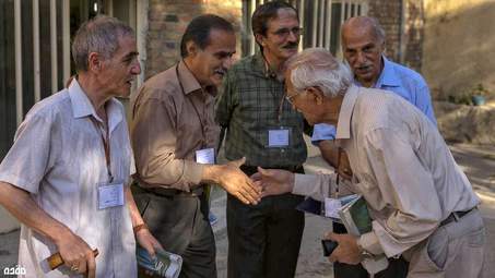 گزارش تصویری گردهمایی بزرگ دانش آموزان دبیرستان تاریخی ابن سینا در همدان