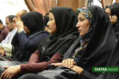 پاسداشت روز خبرنگار و تجلیل از خانواده شهدای خبرنگار  و روزنامه‌نگاران توسط بسیج رسانه کرمانشاه 