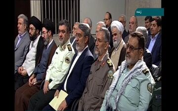 فرزندان رهبر انقلاب در مراسم تنفیذ/عکس