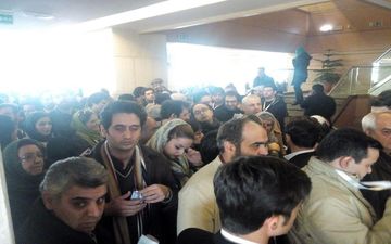 هیجان در روز پنجم جشنواره / صف طولانی و بی سابقه برای "بدون تاریخ، بدون امضا"+ عکس