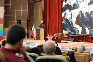 آیین تکریم و معارفه روسای کل پیشین و جدید دادگستری استان کرمانشاه با حضور حجت الاسلام اژه ای معاون اول رئیس قوه قضائیه و مهندس بازوند استاندار کرمانشاه