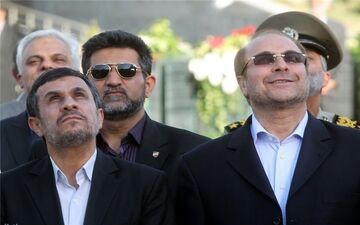 احمدی نژاد و قالیباف در خدمت اصلاح طلبان / 2 اشتباه بزرگ اصولگرایان و پیروزی قاطع روحانی

