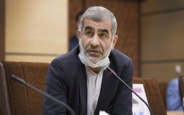 نیکزاد: همت کنید تا مردانه در میدان مشکلات را مرتفع کنیم
