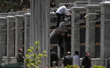 ترفندی کثیف از تروریست های حادثه تهران+عکس