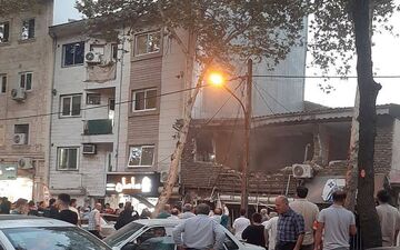 مصدومان انفجار گاز خیابان باهنر رشت به 17 نفر رسید