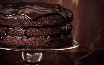 طرز تهیه ساده‌ترین کیک شکلاتی