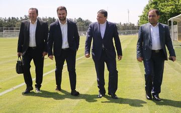 مارک ویلموتس از امکانات مرکز ملی فوتبال بازدید کرد