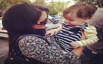 تصویر منتشر شده از ترانه علیدوستی و دختر زیبایش + عکس
