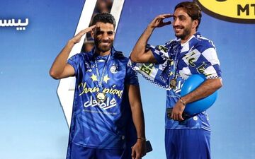 تیکه سنگین هواداران پرسپولیس به سربازهای استقلال
