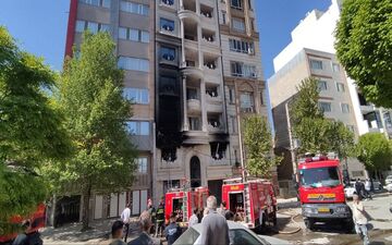آتش سوزی ساختمان نیمه کاره ۸ طبقه در کرمانشاه/ نجات کارگر محبوس درون ساختمان 



