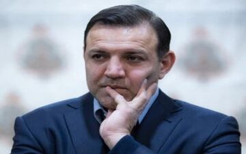 حضور عزیزی خادم در کمیته اخلاق/ او با با ۱۱ روز تاخیر آمد!