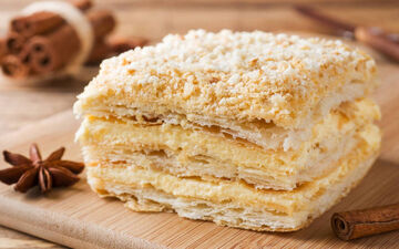 طرز تهیه شیرینی ناپلئونی خانگی؛ آسان، سریع و خوشمزه