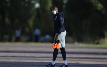 دیاباته 3 بازی اول استقلال را از دست داد