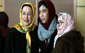 
"مریم امیرجلالی" و آفرین اویسی" در کاخ جشنواره فیلم فجر+ عکس