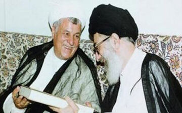 فیلمی از دفاعیه مرحوم هاشمی رفسنجانی از انتخاب آیت الله خامنه ای به عنوان رهبر انقلاب
