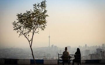 وضعیت آلودگی هوا در تهران/ هوا برای این گروه از افراد آلوده است 