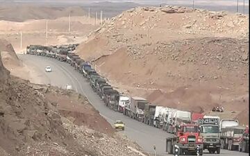 تردد بیش از ۱۰۰ هزار دستگاه کامیون حامل کالاهای صادراتی در گمرکات مرزی استان کرمانشاه 


