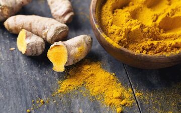 زردچوبه، راهی برای داشتن پوستی شفاف و جوان
