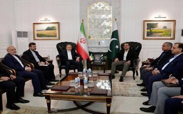 سفر دوباره عراقچی به پاکستان؛ اهداف و جزئیات مأموریت جدید