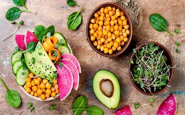 توصیه تغذیه ای برای جوان ماندن 