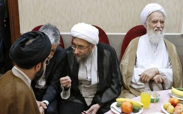 فرزند رهبرانقلاب در عروسی پسر علی لاریجانی +عکس