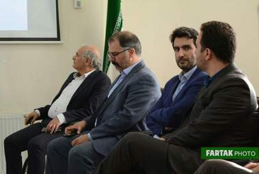  هم‌اندیشی فعالان گردشگری با موضوع توسعه گردشگری شهری در فرهنگسرای گل‌نرگس