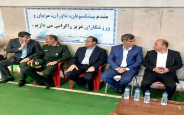 حضورفرماندارچرداول درمراسم افتتاحیه لیگ مسابقات کشتی آزاد نونهالان استان درشهرسرابله
