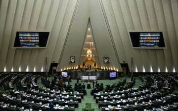  اعلام آمادگی تعزیرات برای رفع آشفتگی در بازار ارز و خودرو