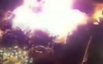 لحظه انفجار یک خودرو در بغداد با بیش از چهل کشته و زخمی + فیلم