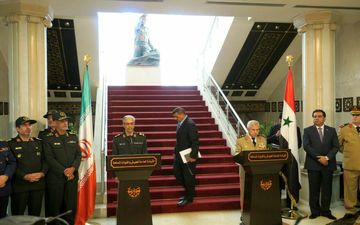  ژنرال ایوب:مناسبات دمشق و تهران راهبردی است/سرلشکر باقری:پذیرفتنی نیست رژیم صهیونیستی هروقت بخواهد به سوریه تجاوزکند