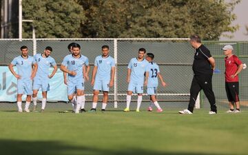 ایران خواهان بازی با یاران سادیو مانه
