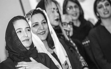 تیپ متفاوت بازیگران خانم در تورنتوی کانادا! + عکس