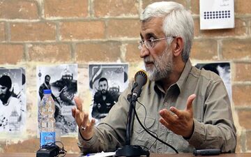 جلیلی: ضعف یگان‌های اقتصادی کشور، دشمن را به جنگ اقتصادی متقاعد کرده است
