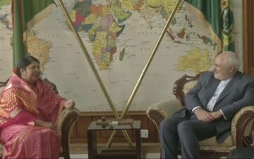  دیدار و گفتگوی ظریف با رئیس پارلمان بنگلادش 