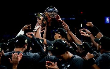 فتح کنفرانس غرب در خانه حریف؛ سن آنتونیو به فینال NBA رسید!