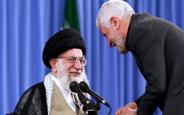 کنایه طنز رهبر انقلاب به حاج صادق آهنگران+فیلم