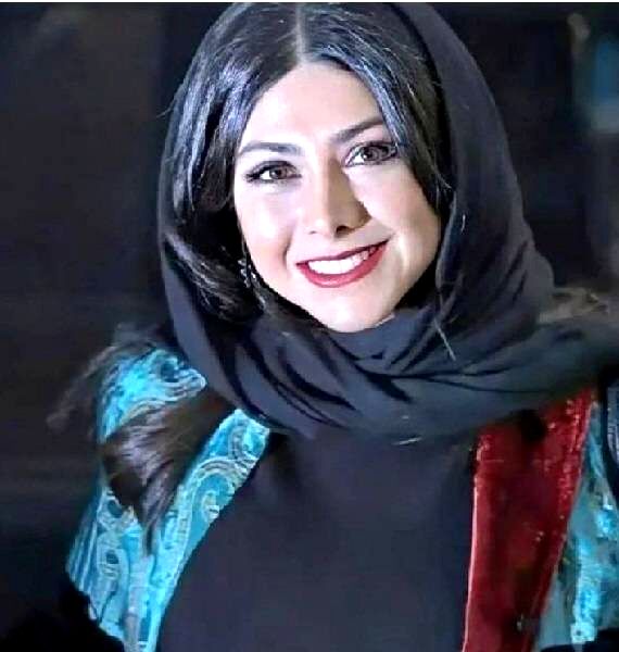 رونمایی آزاده صمدی از خانه لوکس و شیکش|این خانه لاکچری آزاده صمدی دیدن داره!