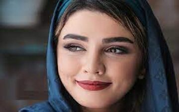پوشش جالب مهمانی “خانم بازیگر” و سگش/ عکس