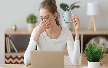 راهکارهای عملی برای مدیریت هیجانات منفی در کمال گراها