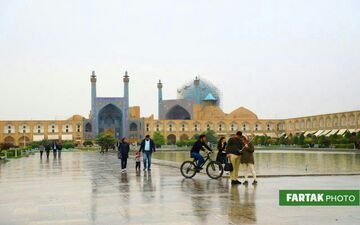 اختصاصی/ هوای لطیف پاییزی و تصاویری زیبا از میدان نقش جهان اصفهان 