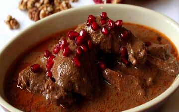 خورشت فسنجان بدون گردو رو این طوری درست کن/ جای گردو این که میگم رو جایگزین کن!