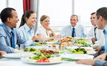 شارژ شدن در محل کار به وقت ناهار