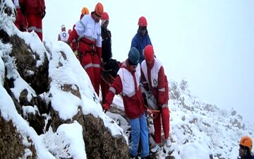 سه کوهنورد مفقود شده پس از ۱۵ ساعت در ارتفاعات لواسانات پیدا شدند
