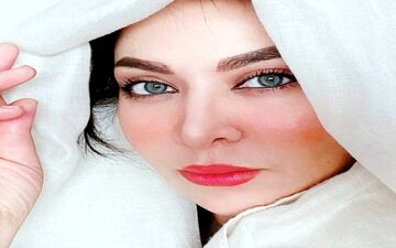 فقیهه سلطانی و پوشش نامتعارف او در خیابان | کولاک فقیهه سلطانی در آستانه 50 سالگی