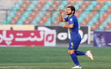 گلایه عارف غلامی از مدیران باشگاه استقلال