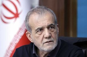 تصویر جدید از مسعود پزشکیان در جشن تولد ۷۲ سالگی؛ هدیه نوه‌ها برای پدربزرگ