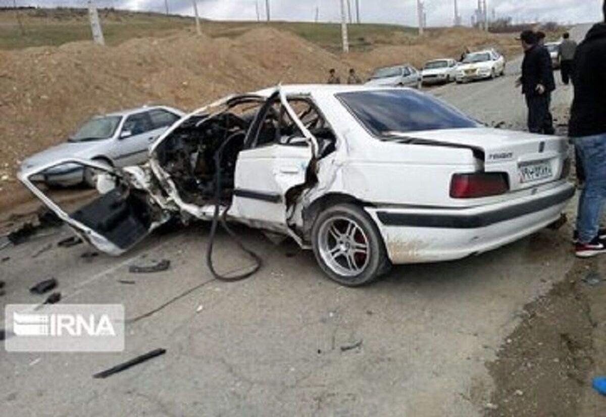 زنگ خطر جاده‌های گرمی: ۱۲ نفر در تصادف دو خودرو مجروح شدند